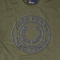 Fred Perry Herren T-Shirt M2210 128 Oliv Grün 6161